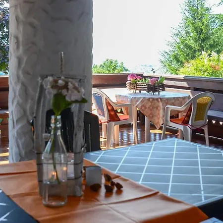 Villa Mazzucco * Ponte nellʼAlpi