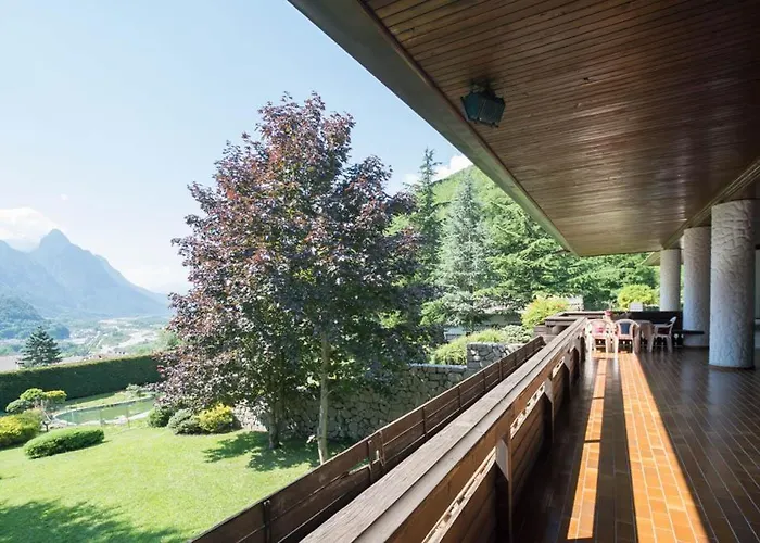 Villa Villa Mazzucco Ponte nellʼAlpi
